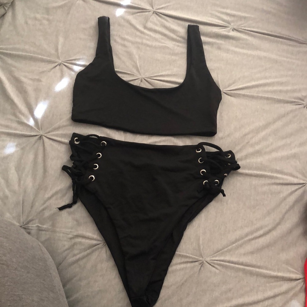 Naked wardrobe swim set